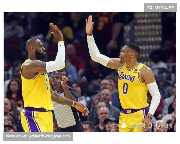 埃梅里深入研究勒沃库森录像重点解析进攻球员后插上时机掌控